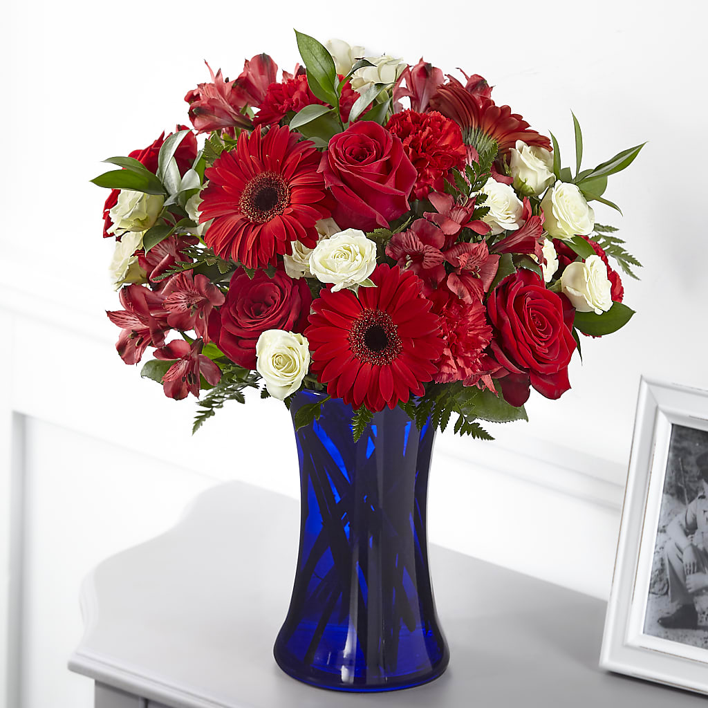 Hearts Embrace Bouquet – Francis Florist, Pomeroy OH