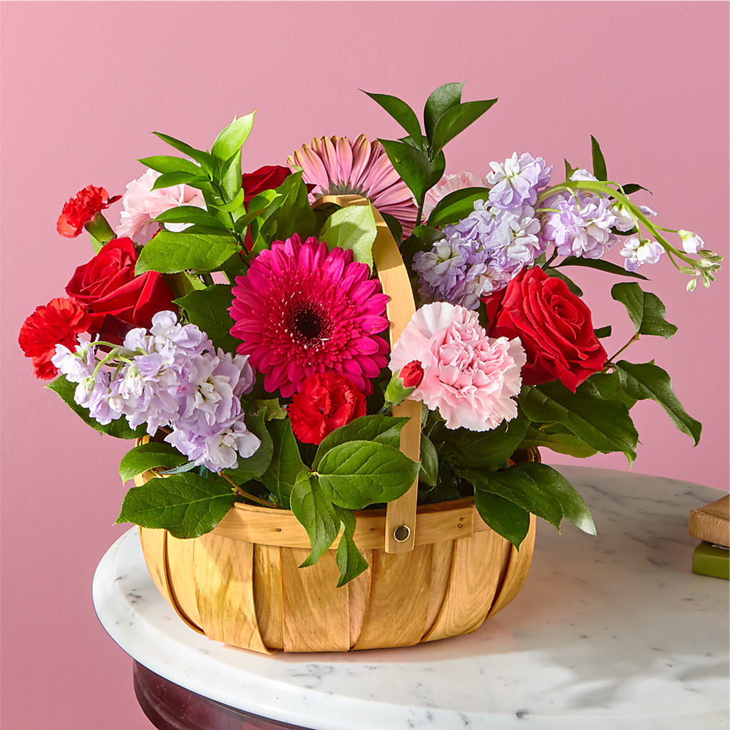 Pink Picnic Basket – Francis Florist, Pomeroy OH