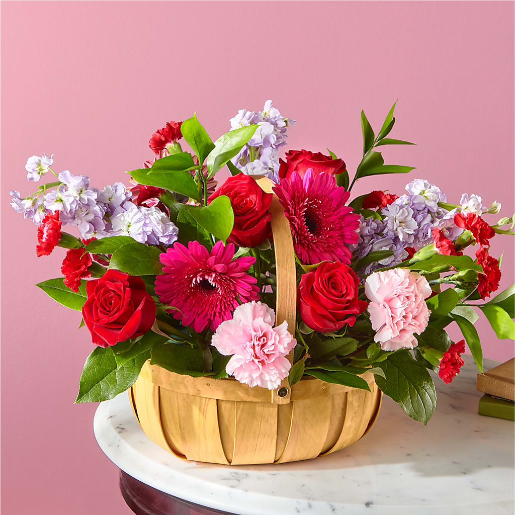 Pink Picnic Basket – Francis Florist, Pomeroy OH