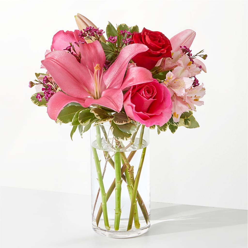 Lucky in Love Bouquet – Francis Florist, Pomeroy OH
