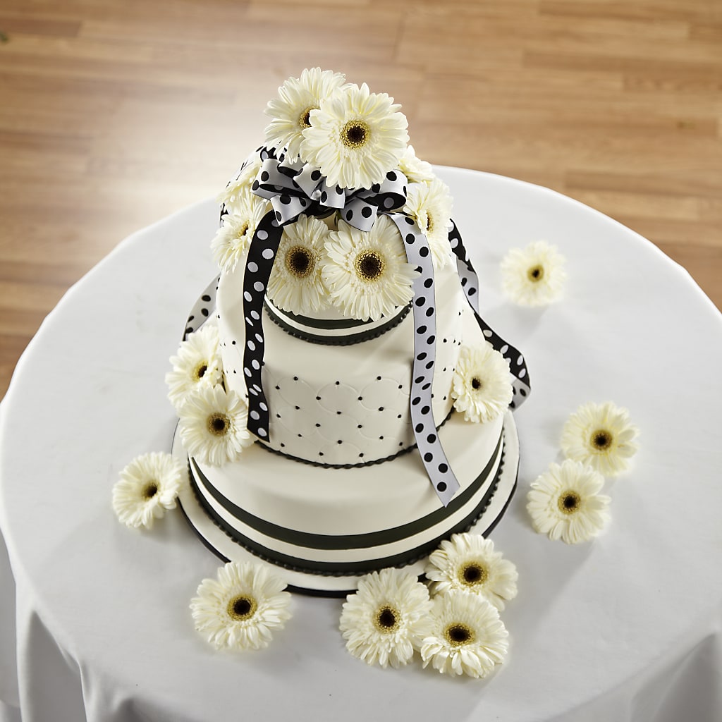 Simple Sophistication Cake Décor – Francis Florist, Pomeroy OH