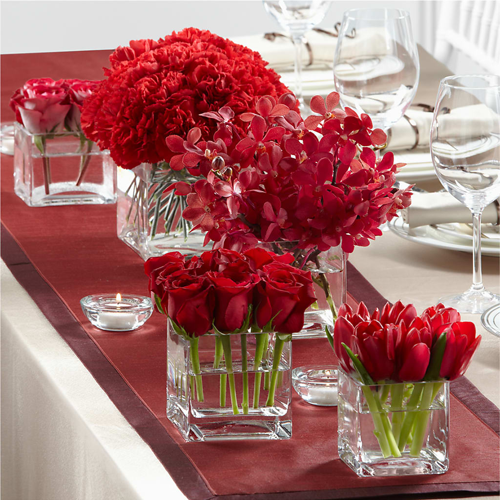 Modern Grace Centerpiece – Francis Florist, Pomeroy OH