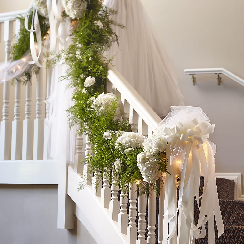 Champagne Dreams Garland – Francis Florist, Pomeroy OH